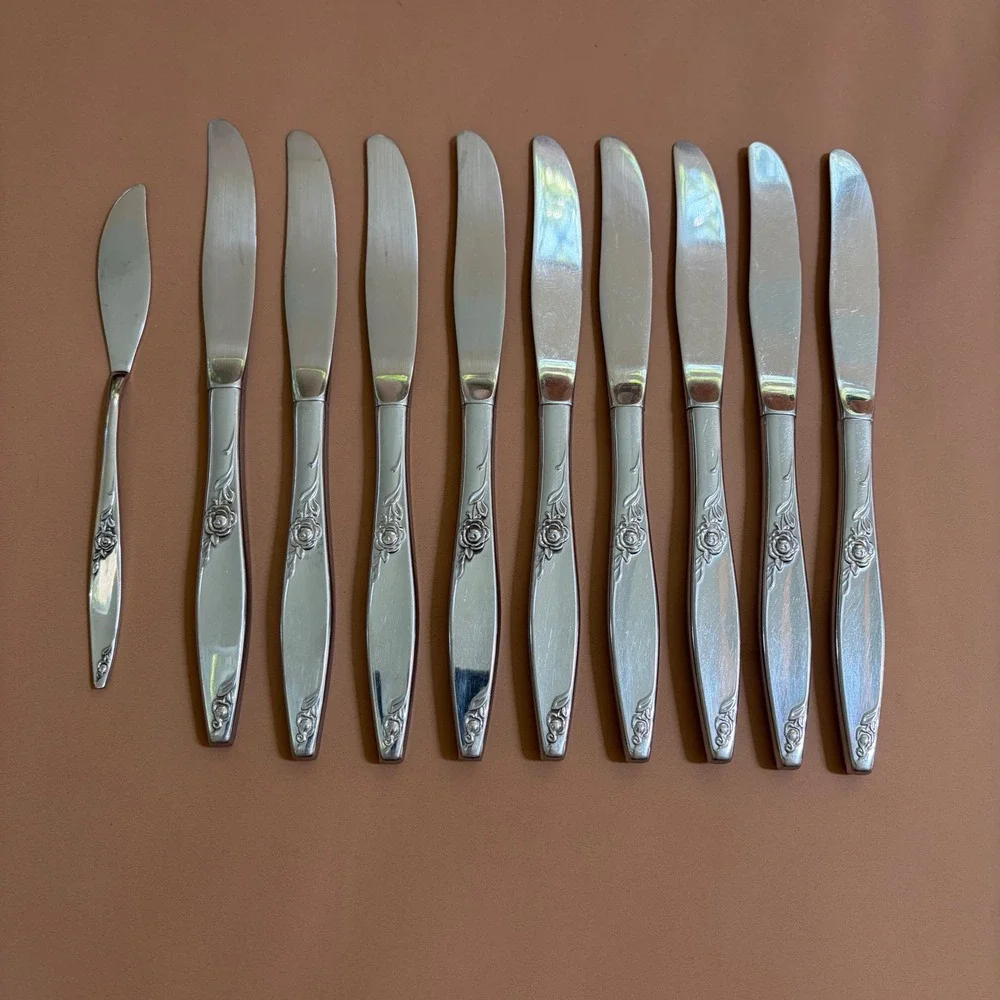 West Bend Twilight Rose Stainless Flatware 10 Dinner Knives Master Butter Knife